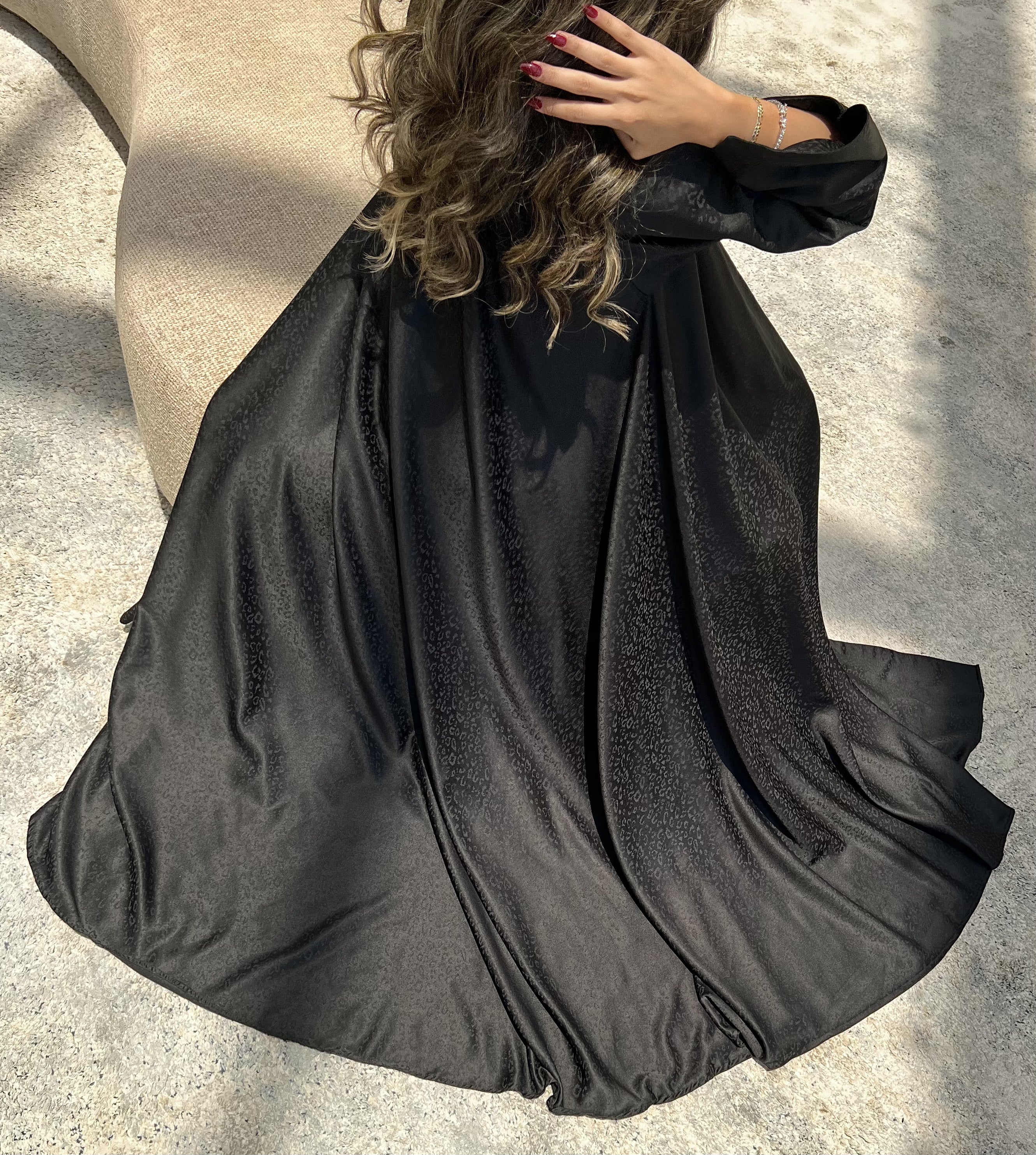 MW1567 -عباية حرير مشجر دبل كلوش | Printed Silk Double Flare Abaya - Aya