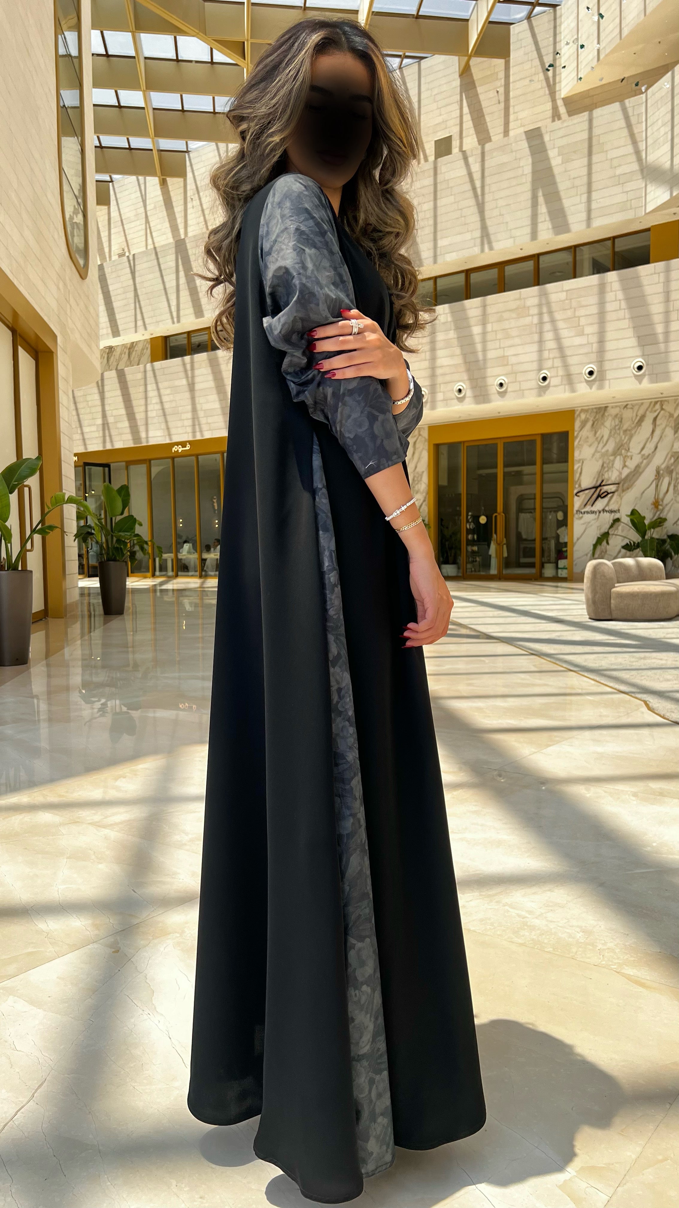 MW645 - Light Crepe Standing with Jacquard Half-Cloche