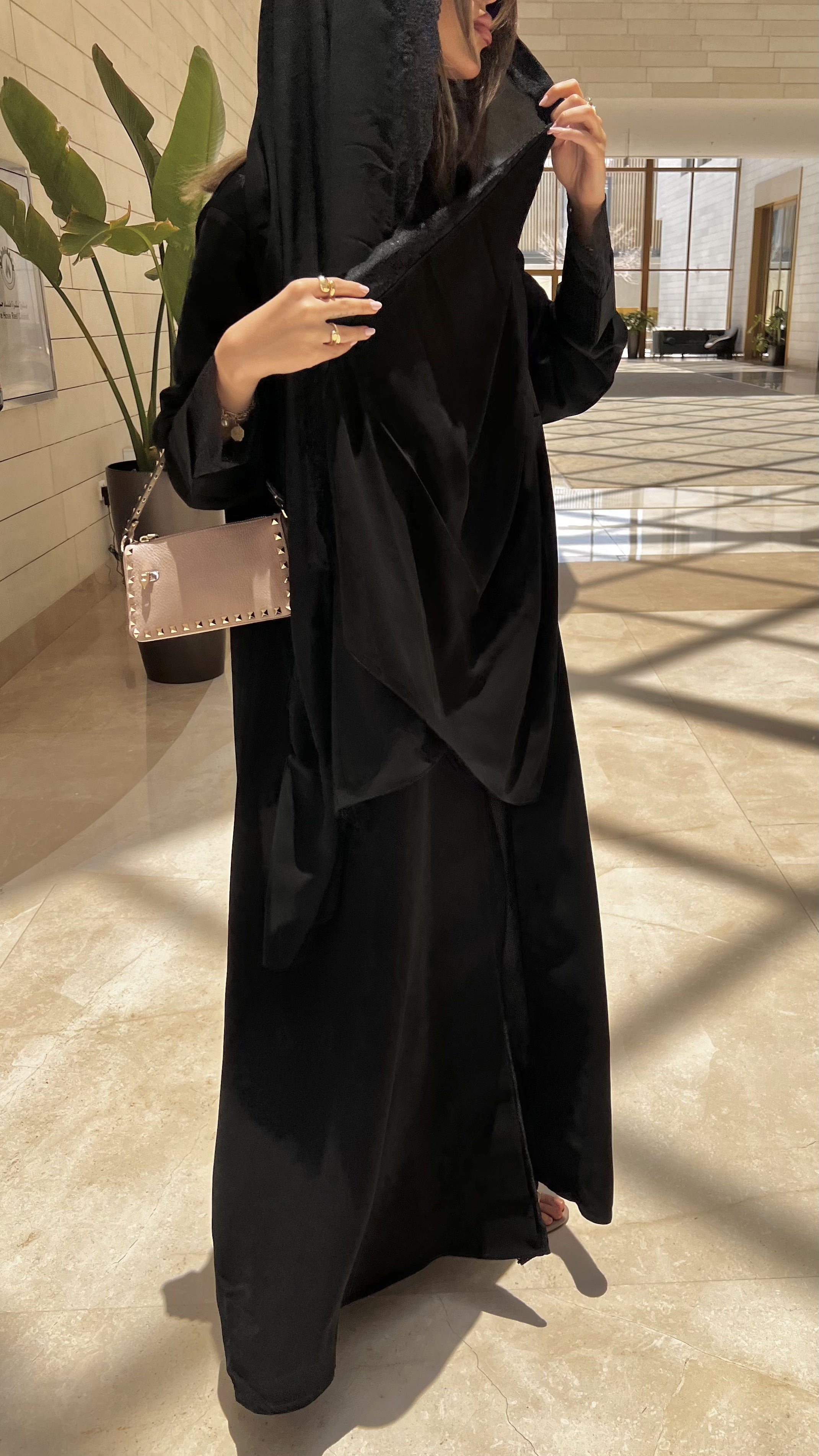 MW645 - Light Crepe Standing with Jacquard Half-Cloche