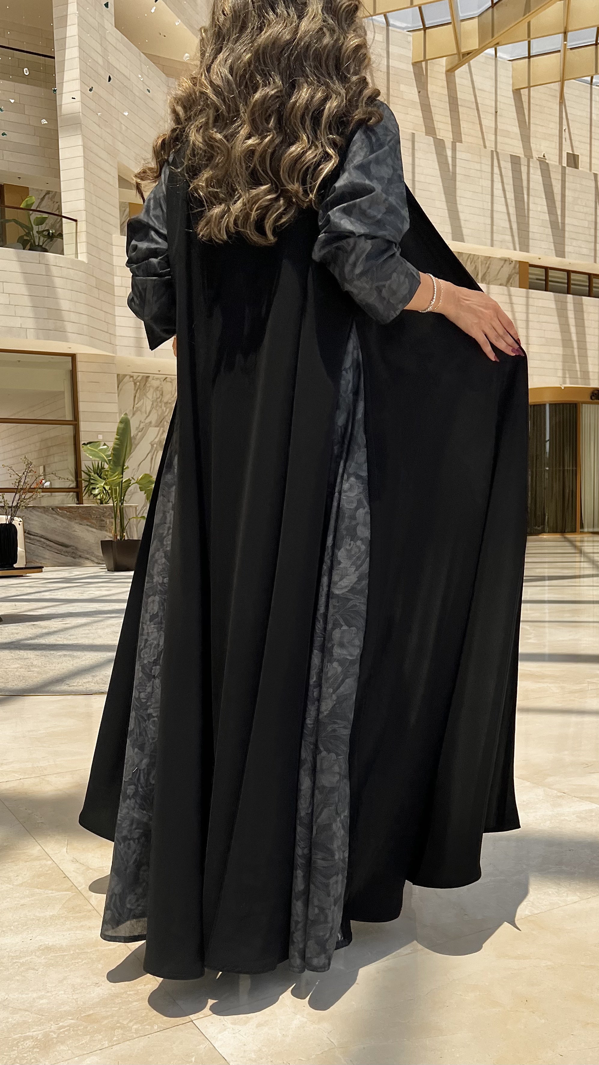 MW645 - Light Crepe Standing with Jacquard Half-Cloche