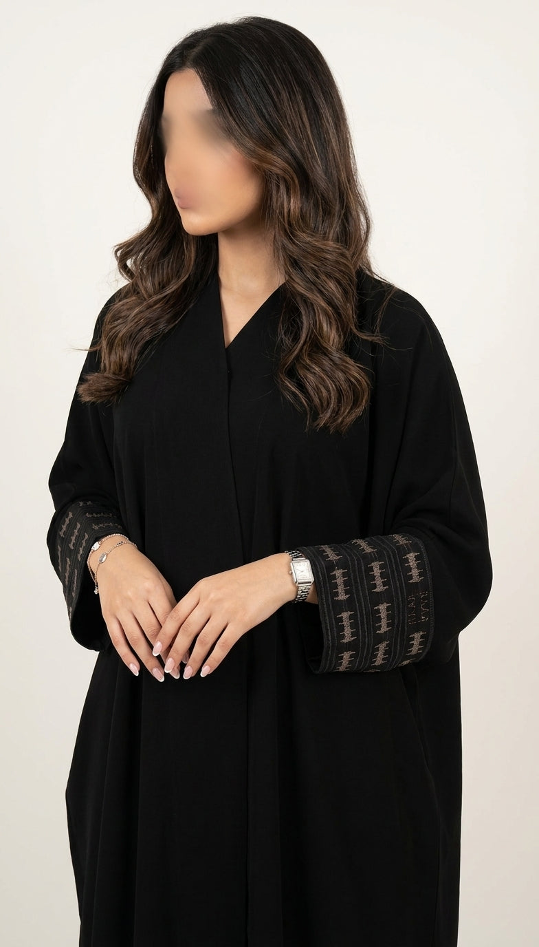 عباية بتطريز بالاكمام - Image 2