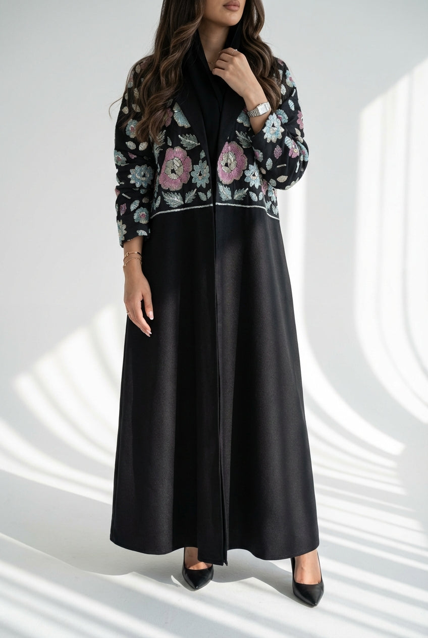 عباية لنن اسود بتطريز ورد  - Image 2