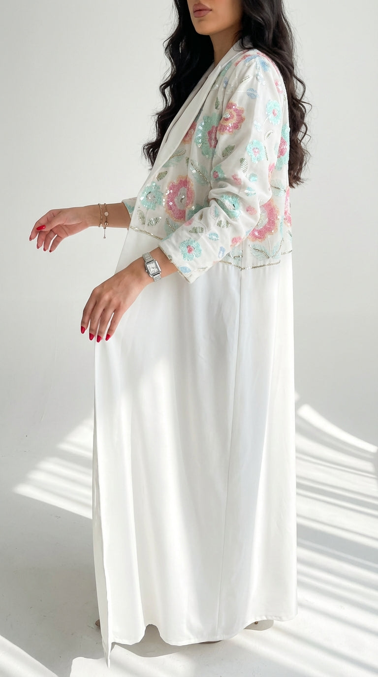 عباية لنن بيضاء بتطريز ورد  - Image 1