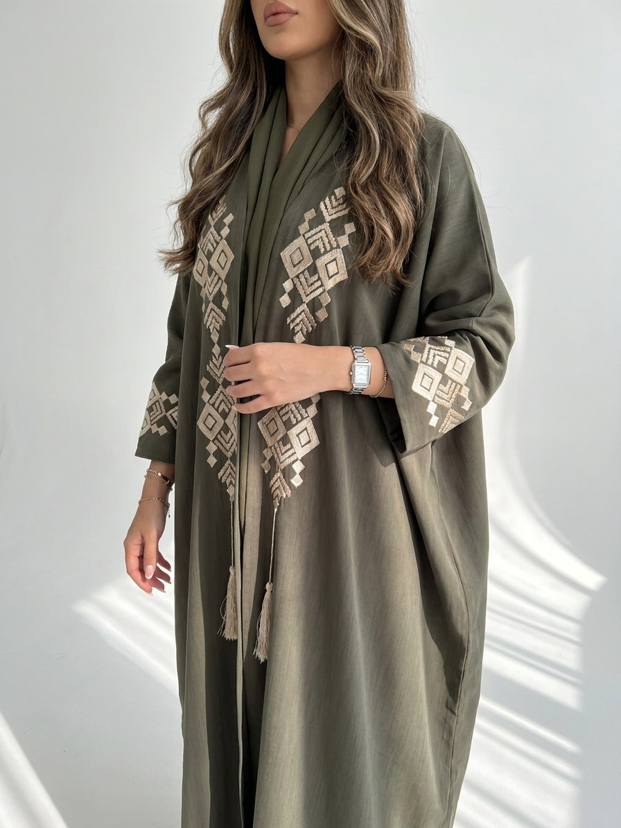 عباية بتطريز يدوي  - Image 2
