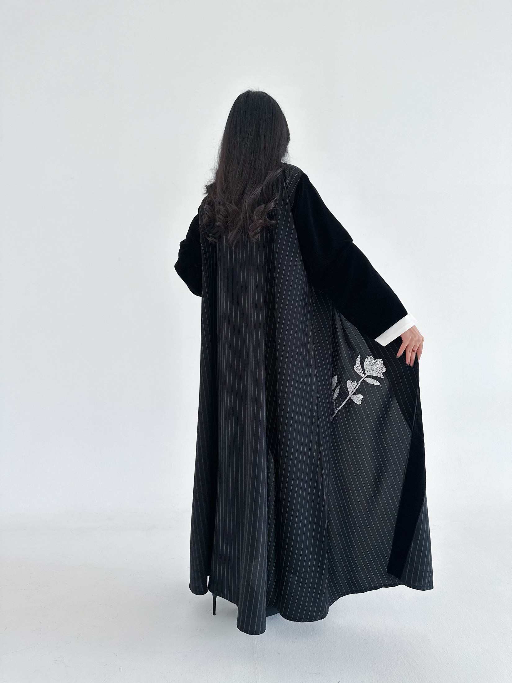 MW965 - كريب مع مخمل نص كلوش - Aya