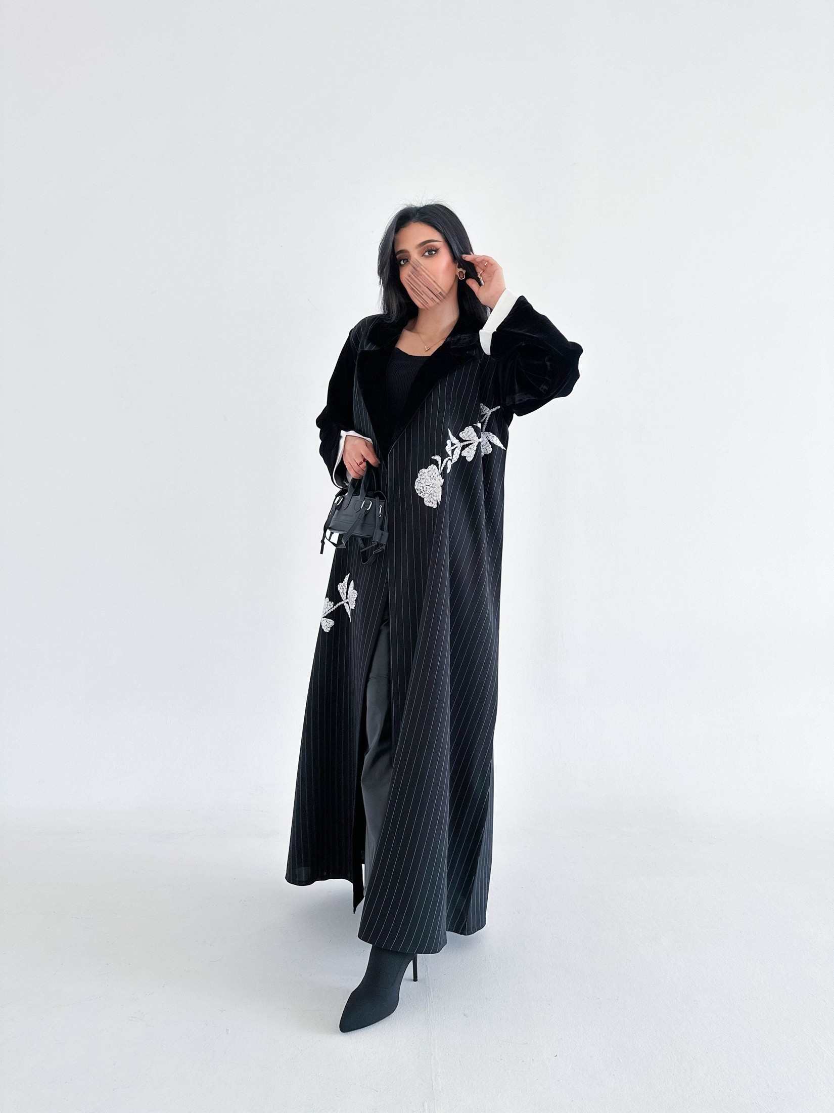 MW965 - كريب مع مخمل نص كلوش - Aya