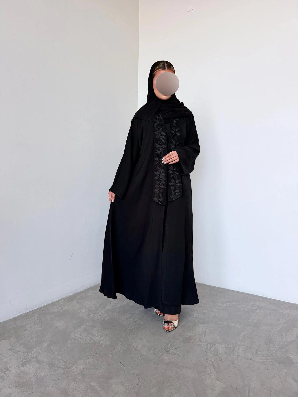 MWT4074 - عباية تطريز سوداء - Aya