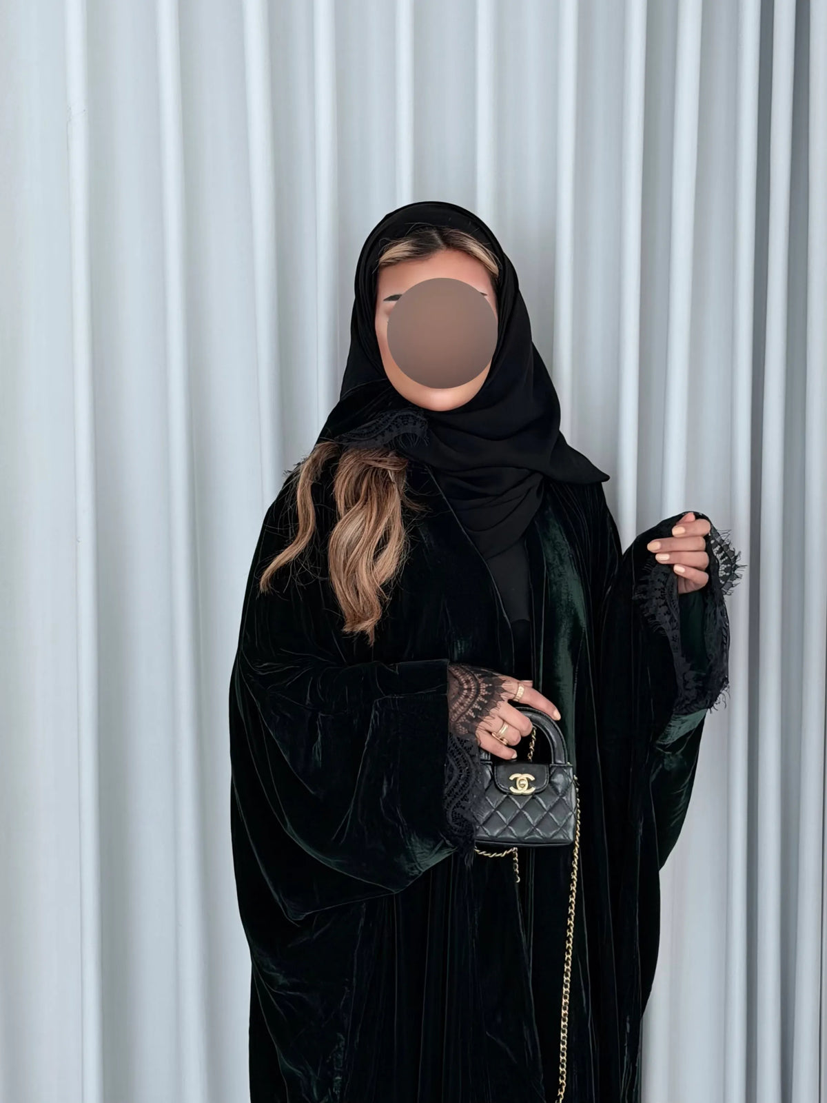 MWT5261 - مخمل لون ترندي ناعم مع دانتيل - Aya