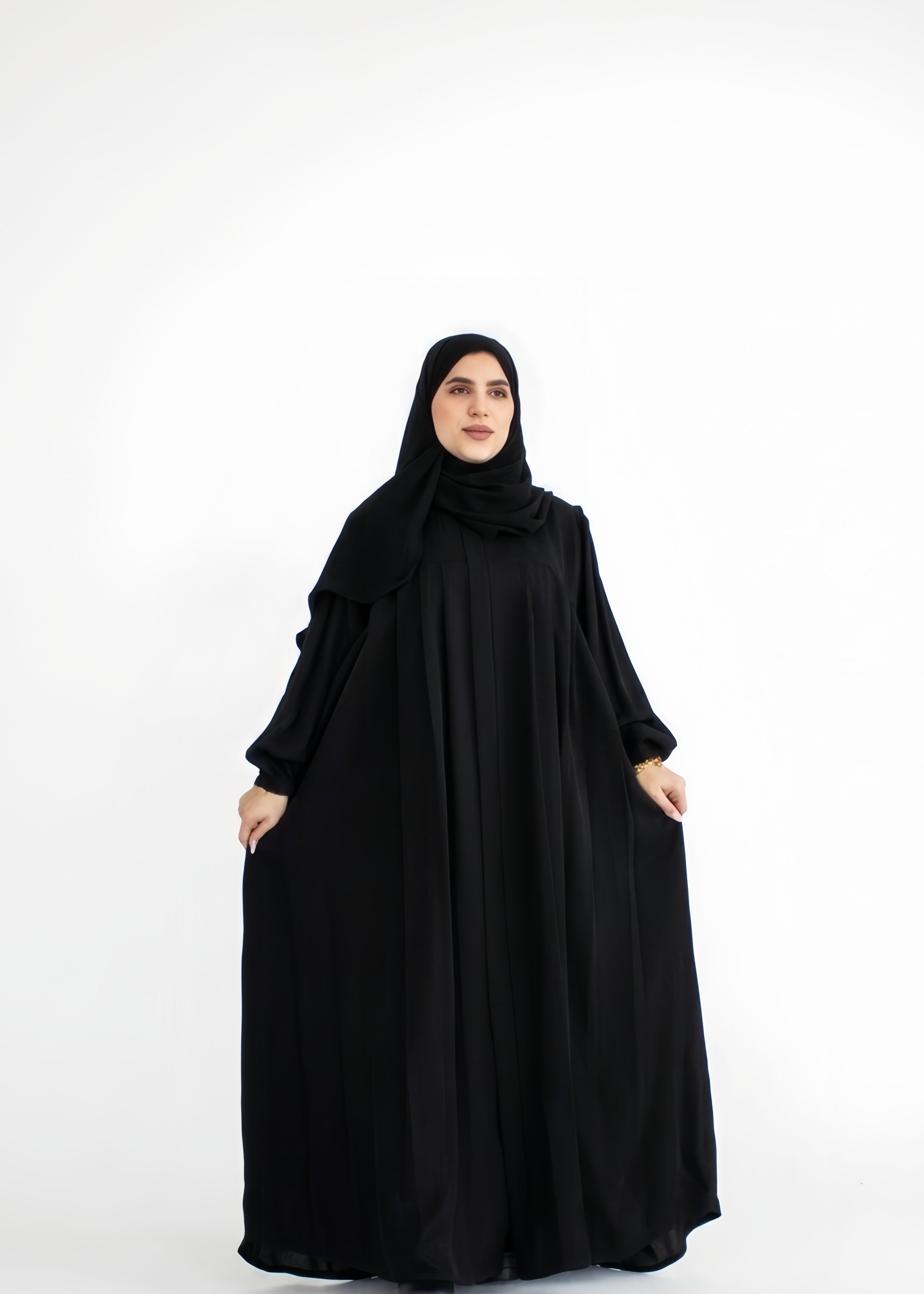 MWO003 - عباية نص كلوش بكم مطاط